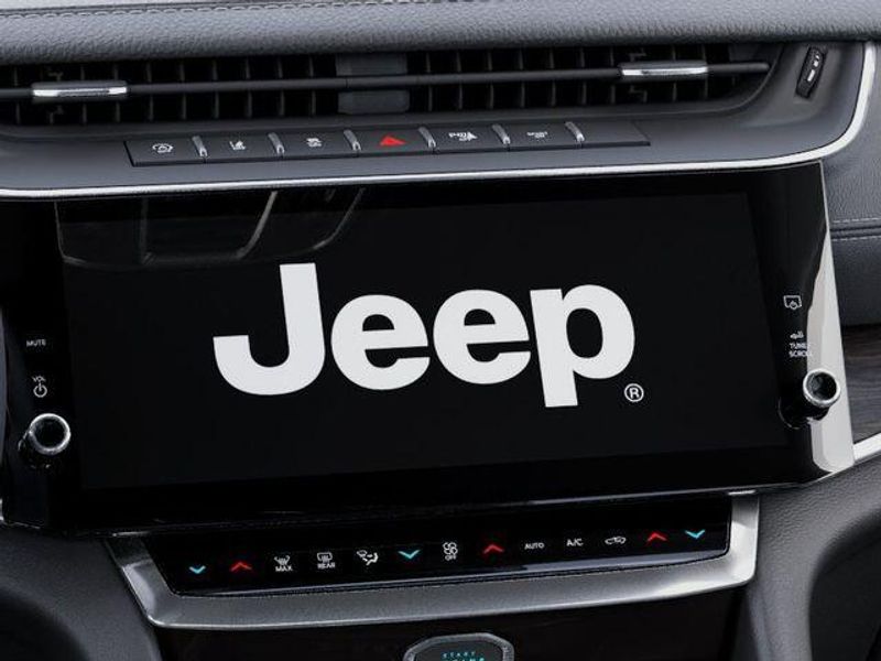 New 2026 Jeep Grand Cherokee L Laredo Altitude 4x4Image 18