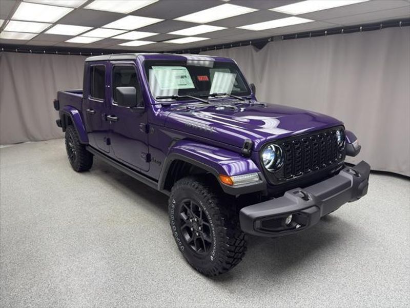New 2026 Jeep Gladiator Willys 4x4Image 4