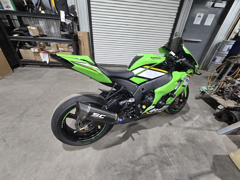 USED 2025 KAWASAKI NINJA ZX10R ABS KRT EDITION Image 5