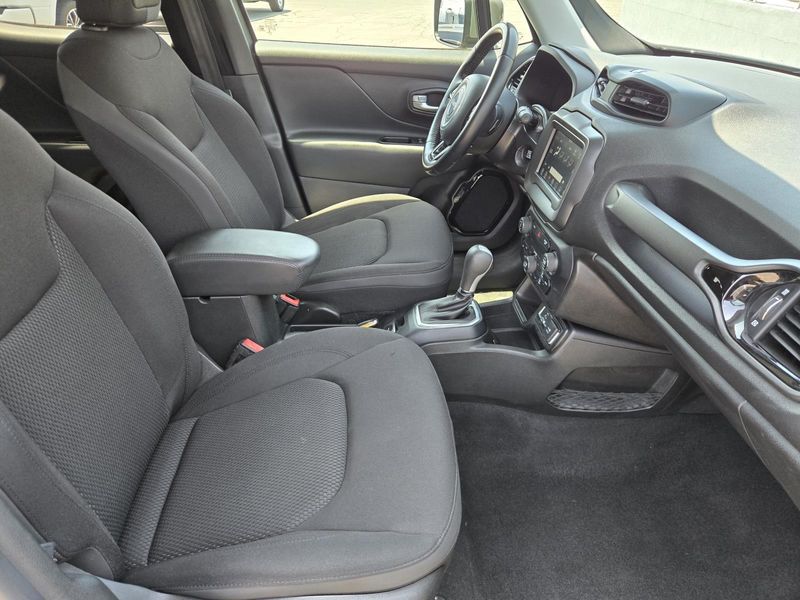 Used 2019 Jeep Renegade Altitude FWD