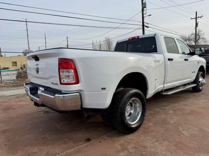 2022 RAM 3500 TradesmanImage 5