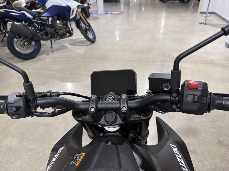 New 2026 Suzuki GSX-8S Image 23