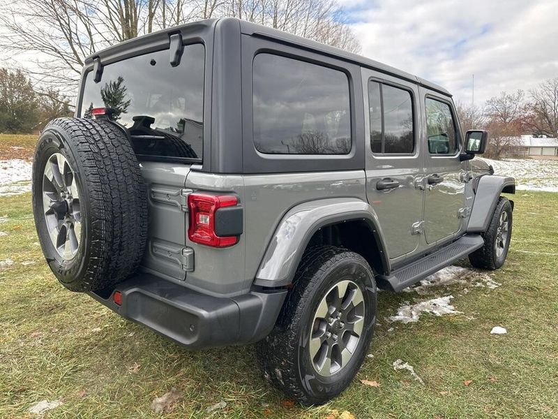 2021 Jeep Wrangler Sahara Unlimited photo 3