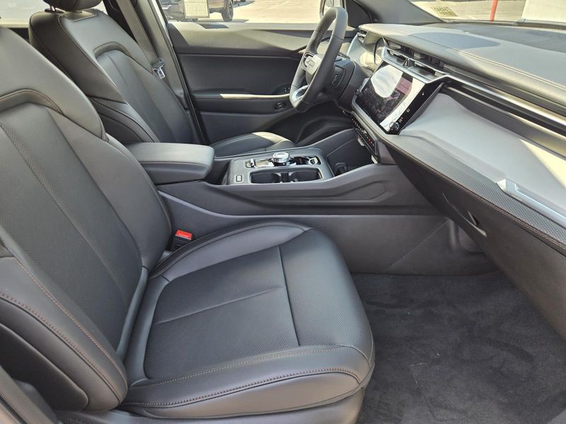 New 2026 Jeep Cherokee Limited 4x4