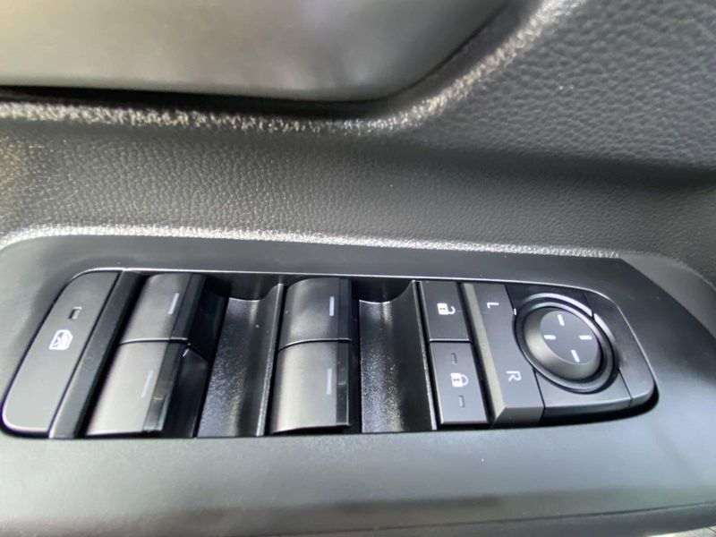 2024 Toyota Tacoma TRD SportImage 19
