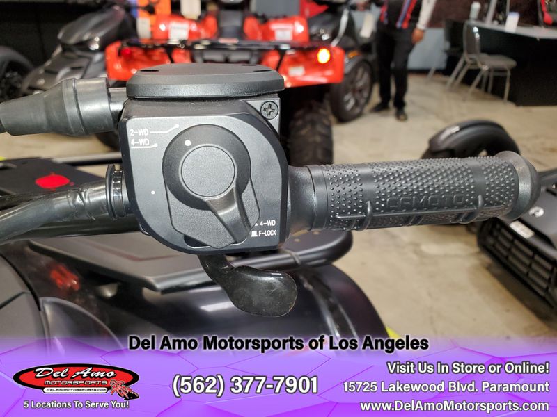 2024 CFMOTO CF400AU-6S  in a JET BLACK exterior color. Del Amo Motorsports of Los Angeles (562) 262-9181 delamomotorsports.com 