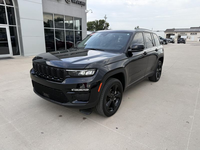 Used 2023 Jeep Grand Cherokee LimitedImage 35