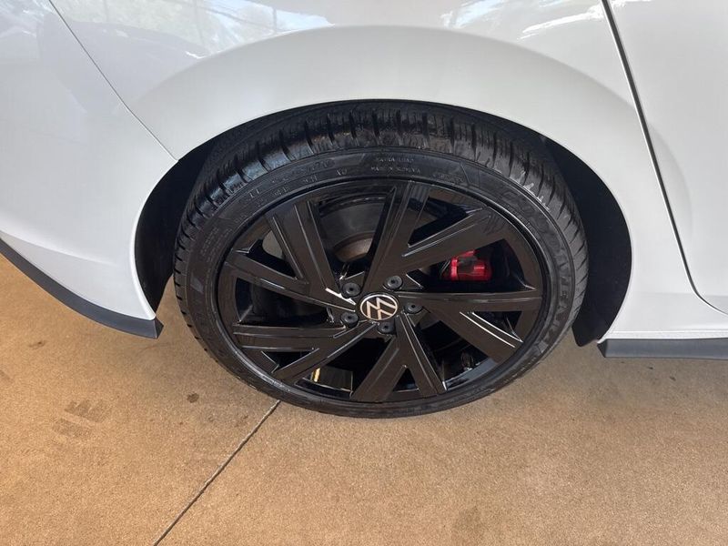 2023 Volkswagen Golf GTI 2.0T SE