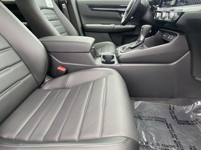 Used 2025 Honda CR-V EX-LImage 12