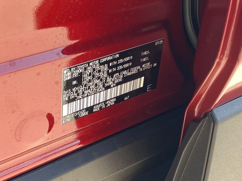 New 2025 Toyota RAV4 XLE PremiumImage 19