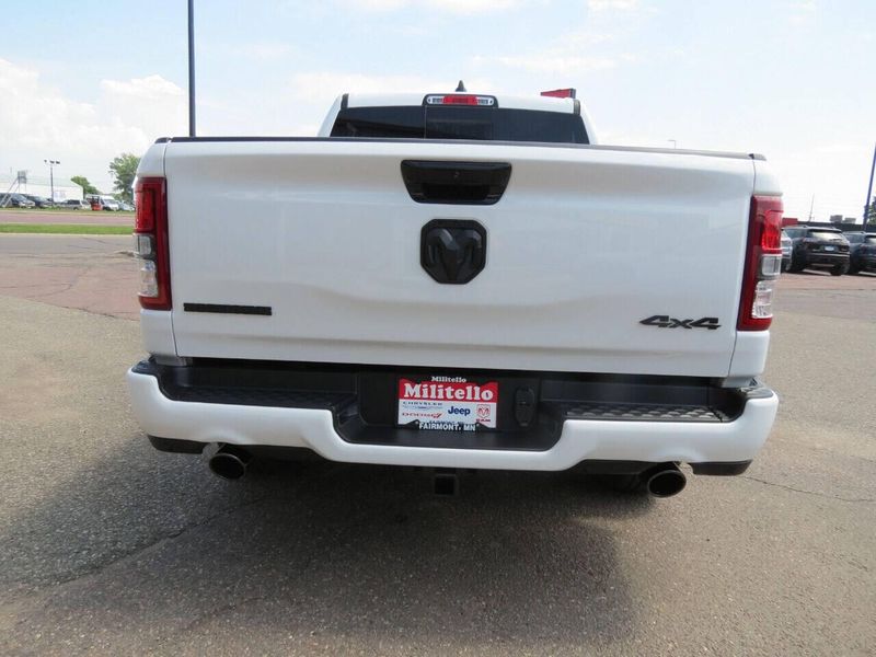 Used 2023 RAM 1500 Big Horn 4x4 4dr Crew Cab 5.6 ft. SB PickupImage 6