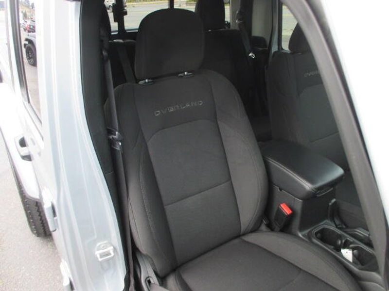Used 2023 Jeep Gladiator OverlandImage 22
