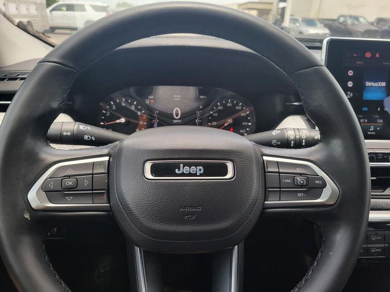 2022 Jeep Compass Latitude LuxImage 10