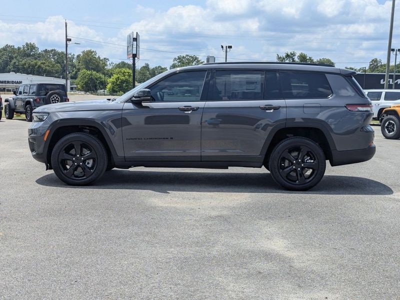 2024 Jeep Grand Cherokee L Altitude X 4x4Image 6