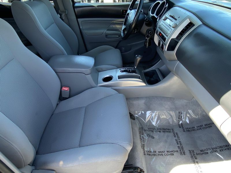 Used 2011 Toyota Tacoma Image 10