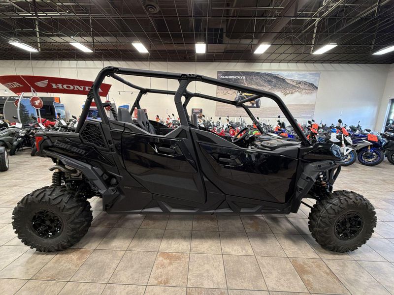 New 2025 Can-Am MAVERICK SPORT MAX DPS 1000R Image 18