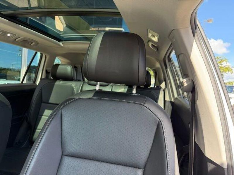 Used 2021 Volkswagen Tiguan SE