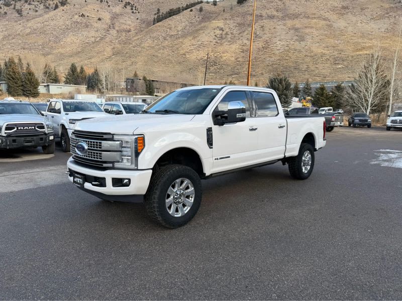 2018 Ford F-350 Platinum photo 2