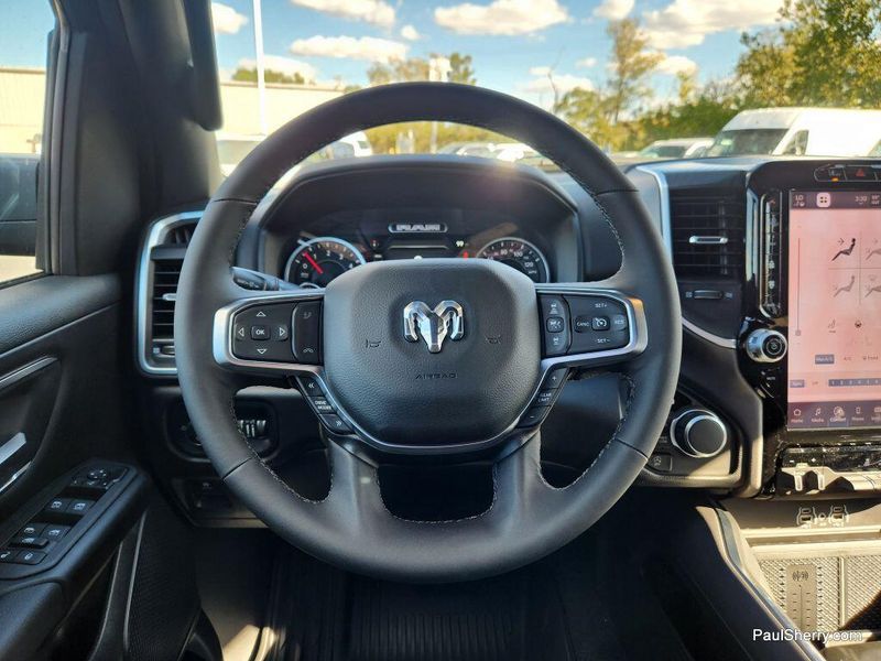 New 2026 RAM 1500 Big Horn Crew Cab 4x4 5'7' Box