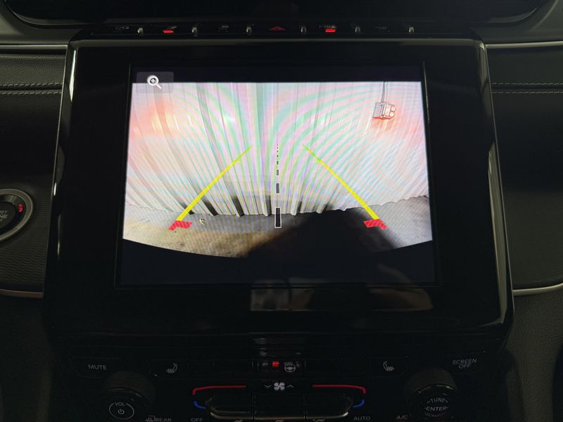 Used 2023 Jeep Grand Cherokee LaredoImage 15