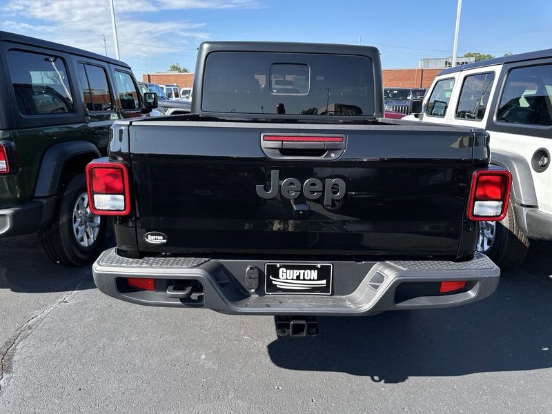 2023 Jeep Gladiator Sport S 4x4 in a Black Clear Coat exterior color and Blackinterior. Gupton Motors Inc 615-384-2886 guptonmotors.com 