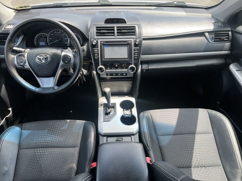 2012 Toyota Camry LImage 20
