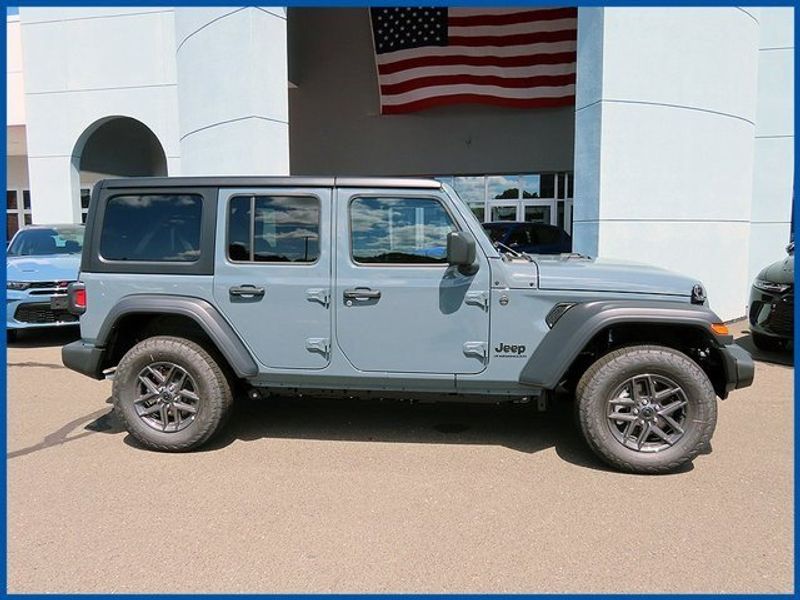 2024 Jeep Wrangler Sport SImage 2