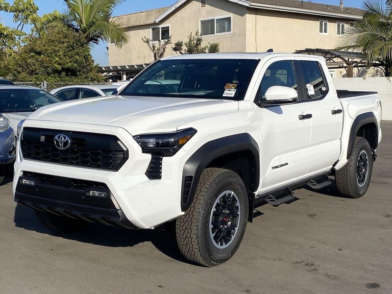 2024 Toyota Tacoma TRD Off RoadImage 6