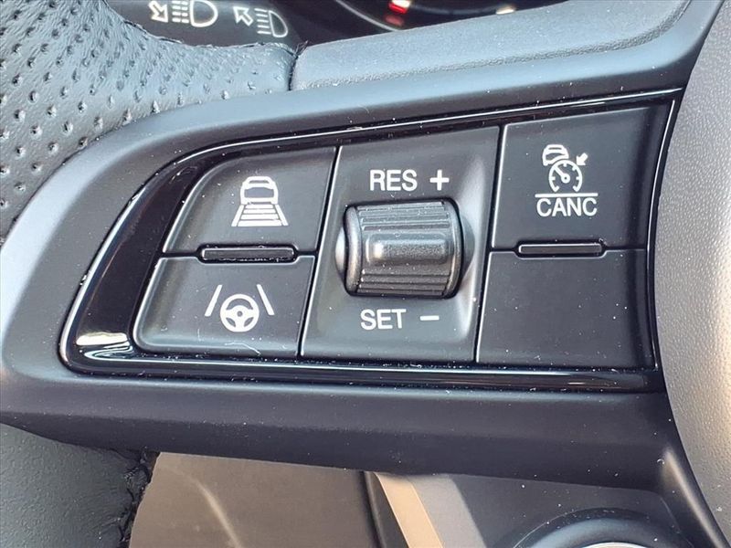 New 2026 Alfa Romeo Giulia VeloceImage 16