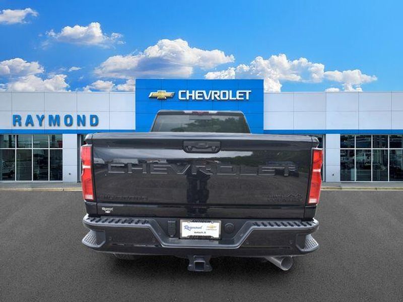 New 2026 Chevrolet Silverado 3500HD High CountryImage 5