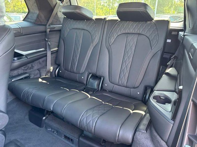 New 2026 BMW X7 ALPINA XB7Image 34