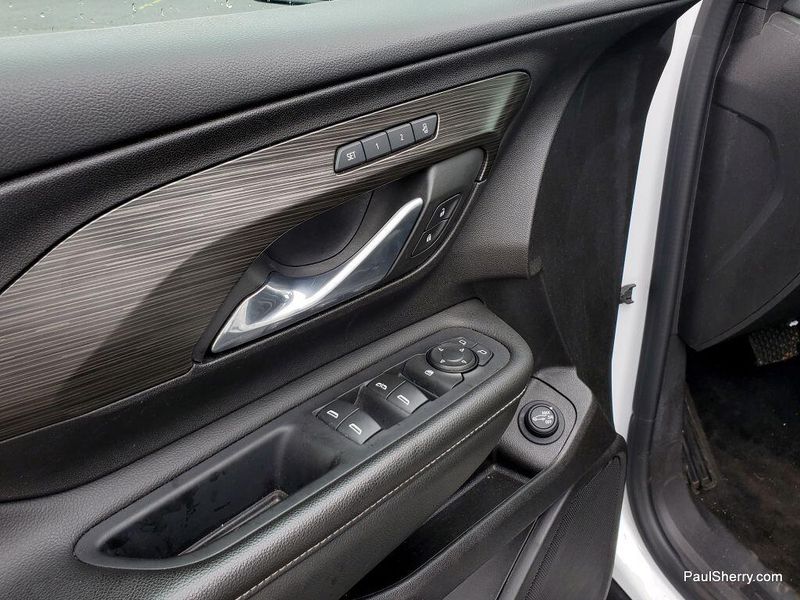 2024 GMC Terrain SLTImage 18