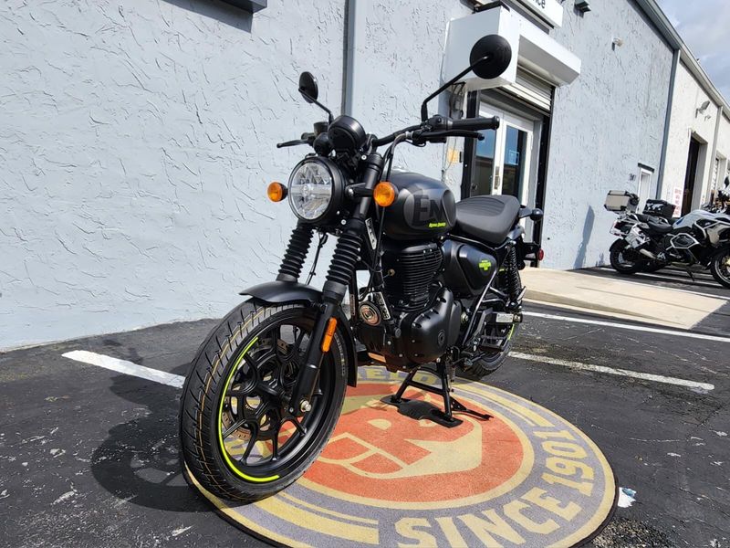 New 2026 Royal Enfield HUNTER 350 Image 3