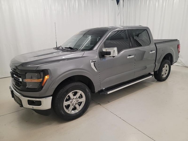 2024 Ford F-150 XLT photo 2