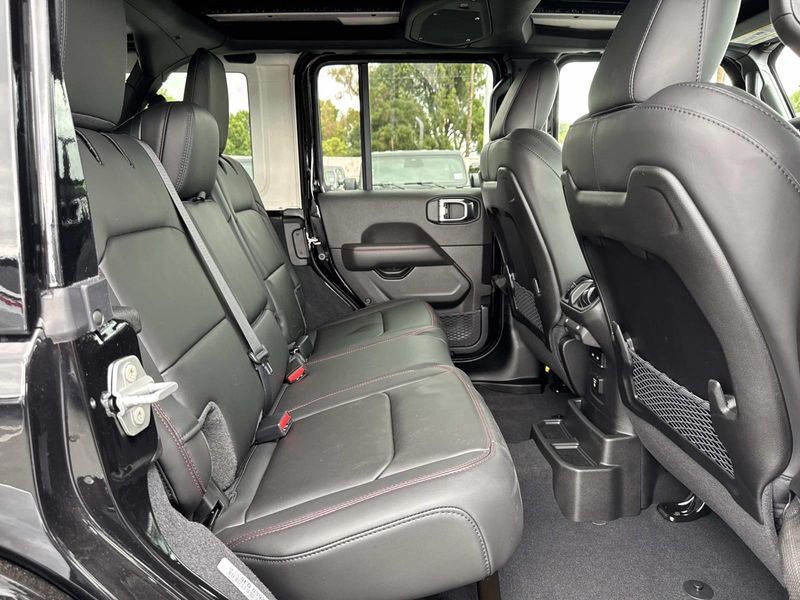 New 2026 Jeep Wrangler 4-door Rubicon X