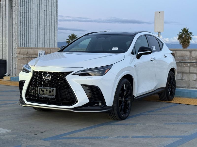New 2026 Lexus NX 350h F SPORT HandlingImage 7