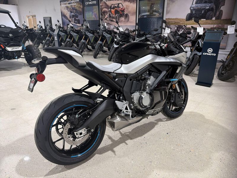New 2026 CFMOTO 675SS Image 17