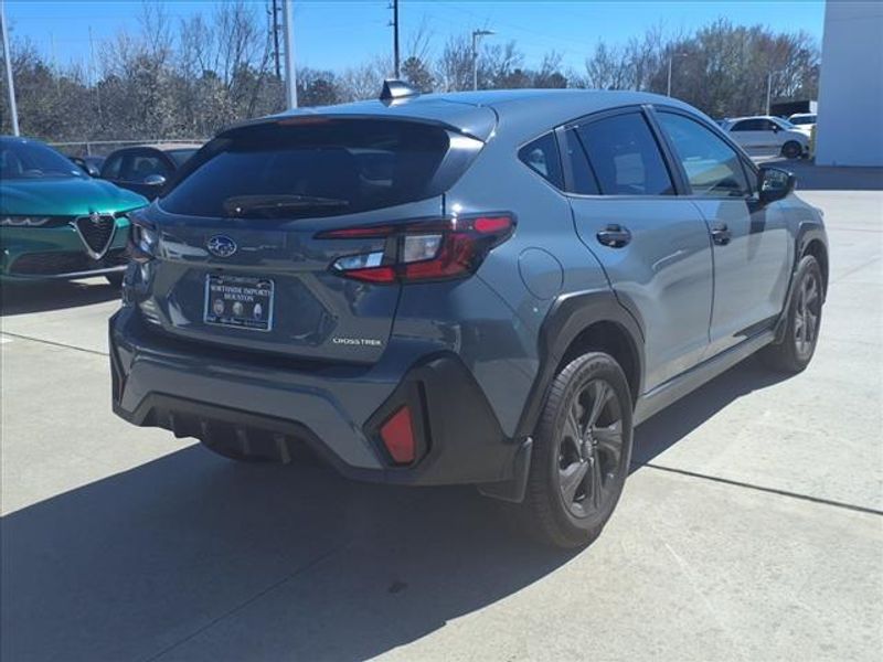 2024 Subaru Crosstrek BaseImage 8