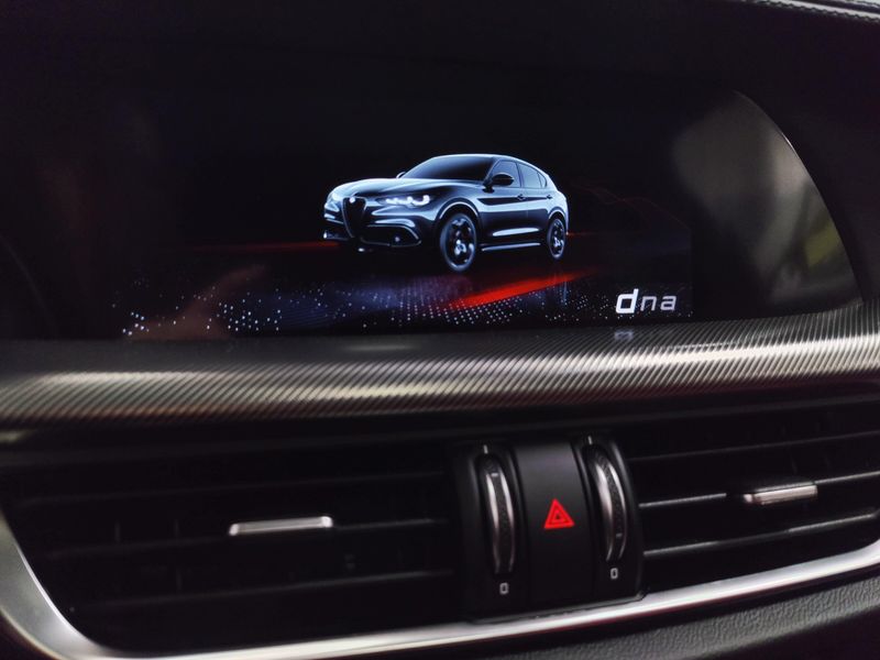 Used 2024 Alfa Romeo Stelvio Veloce AWD Premium w/Sunroof/NavImage 26