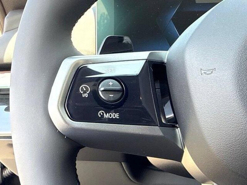 Used 2027 BMW i5 eDrive40Image 19