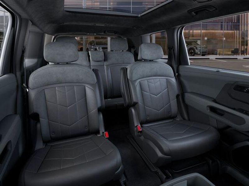 New 2027 Kia Telluride Hybrid X-Line SX PrestigeImage 17