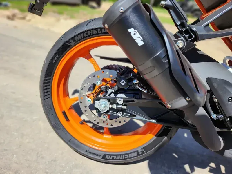 2024 KTM RC 390 ORANGEImage 13