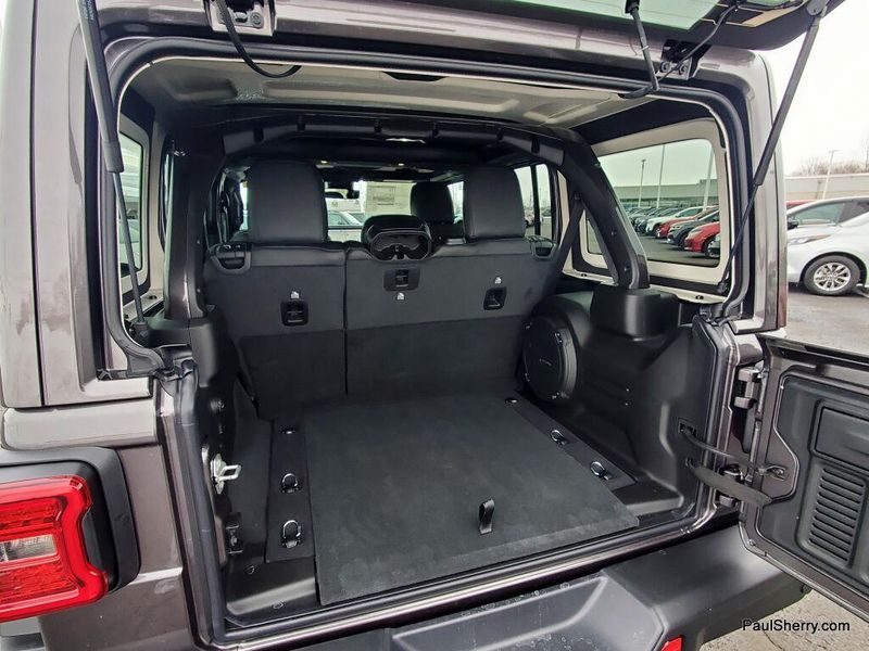 New 2026 Jeep Wrangler 4-door Moab 392