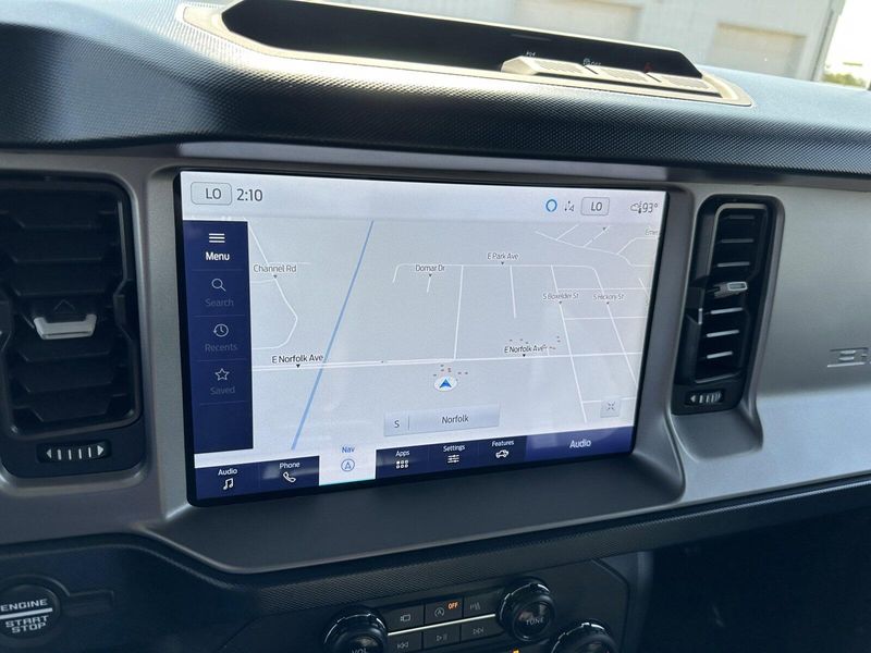 2022 Ford Bronco Outer BanksImage 19