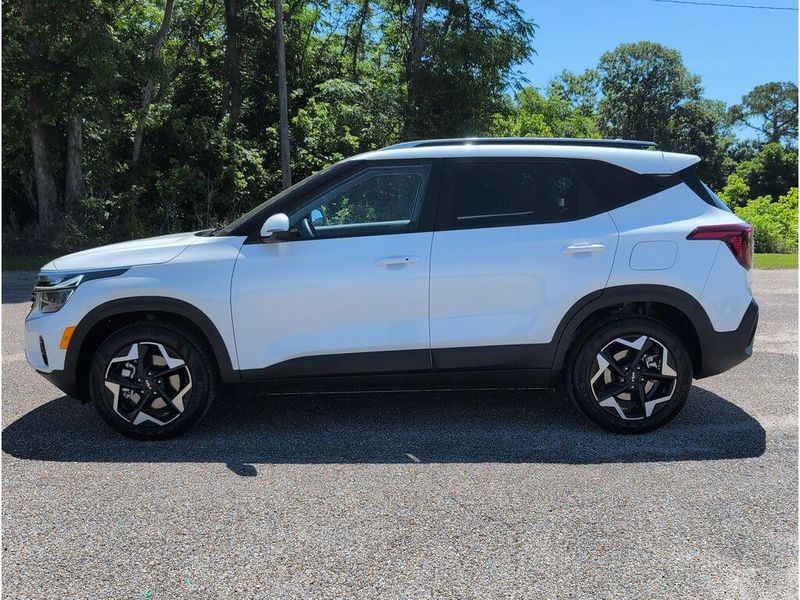 Used 2025 Kia Seltos SImage 2