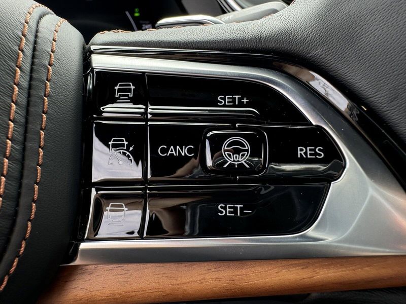 2024 Jeep Grand Cherokee 4xe Summit ReserveImage 27
