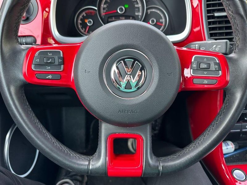 2017 Volkswagen Beetle 1.8T SELImage 3
