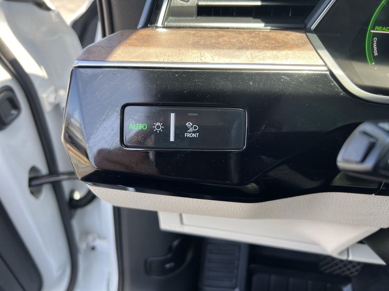 Used 2019 Audi e-tron Premium PlusImage 15