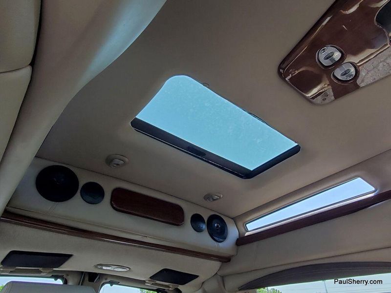 2020 GMC Savana Cargo Image 5
