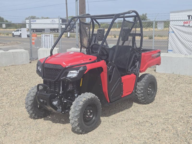 New 2026 Honda PIONEER 520 Image 2